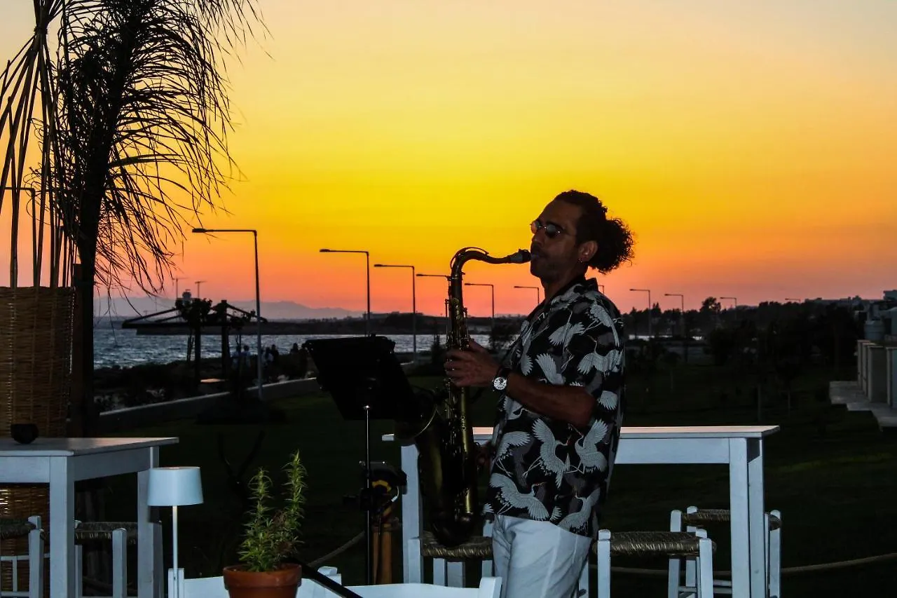 ***  Piere - Anne Beach Hotel Aya Napa Kıbrıs