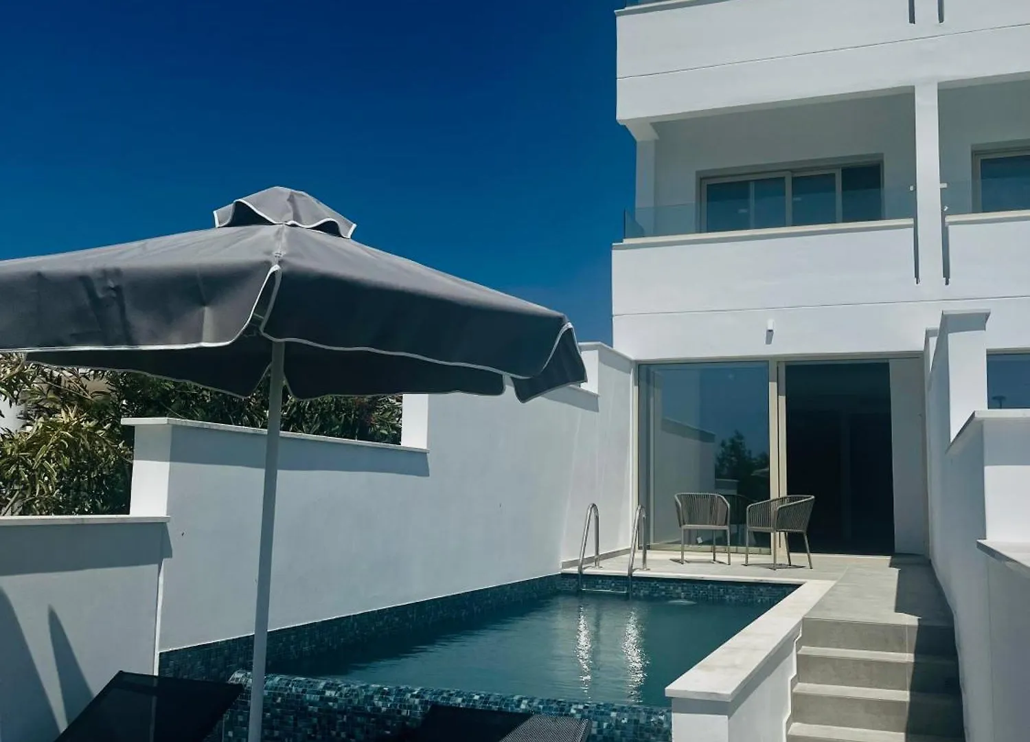 ***  Piere - Anne Beach Hotel Aya Napa Kıbrıs