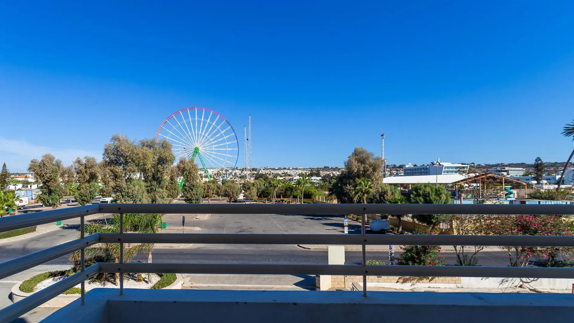 Piere - Anne Beach Hotel Aya Napa