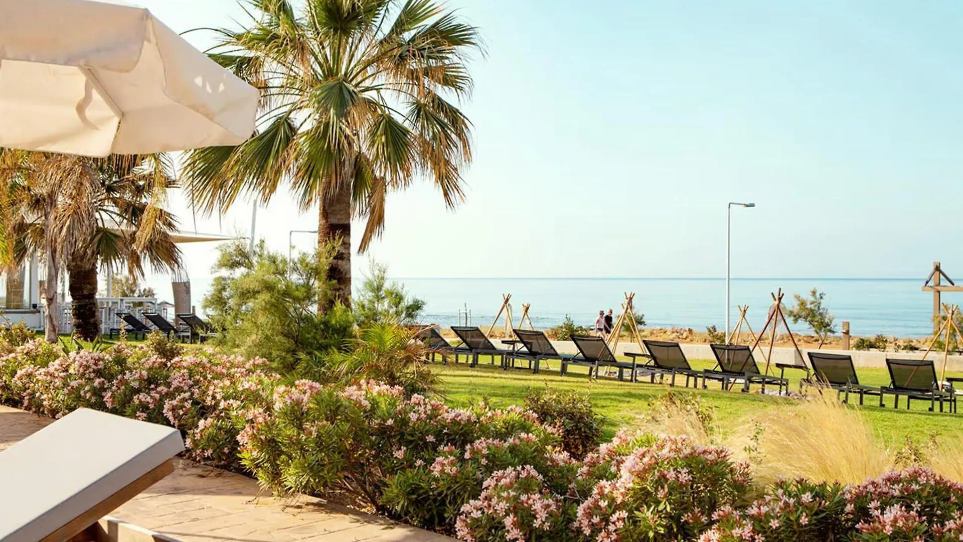 Piere - Anne Beach Hotel Aya Napa 3*,