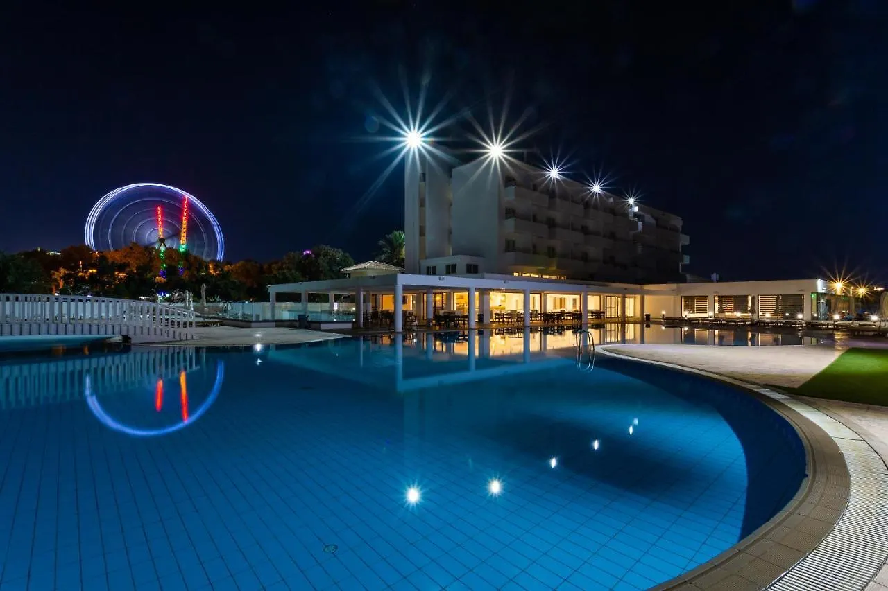 Piere - Anne Beach Hotel 아이아 나파 3*,  키프로스