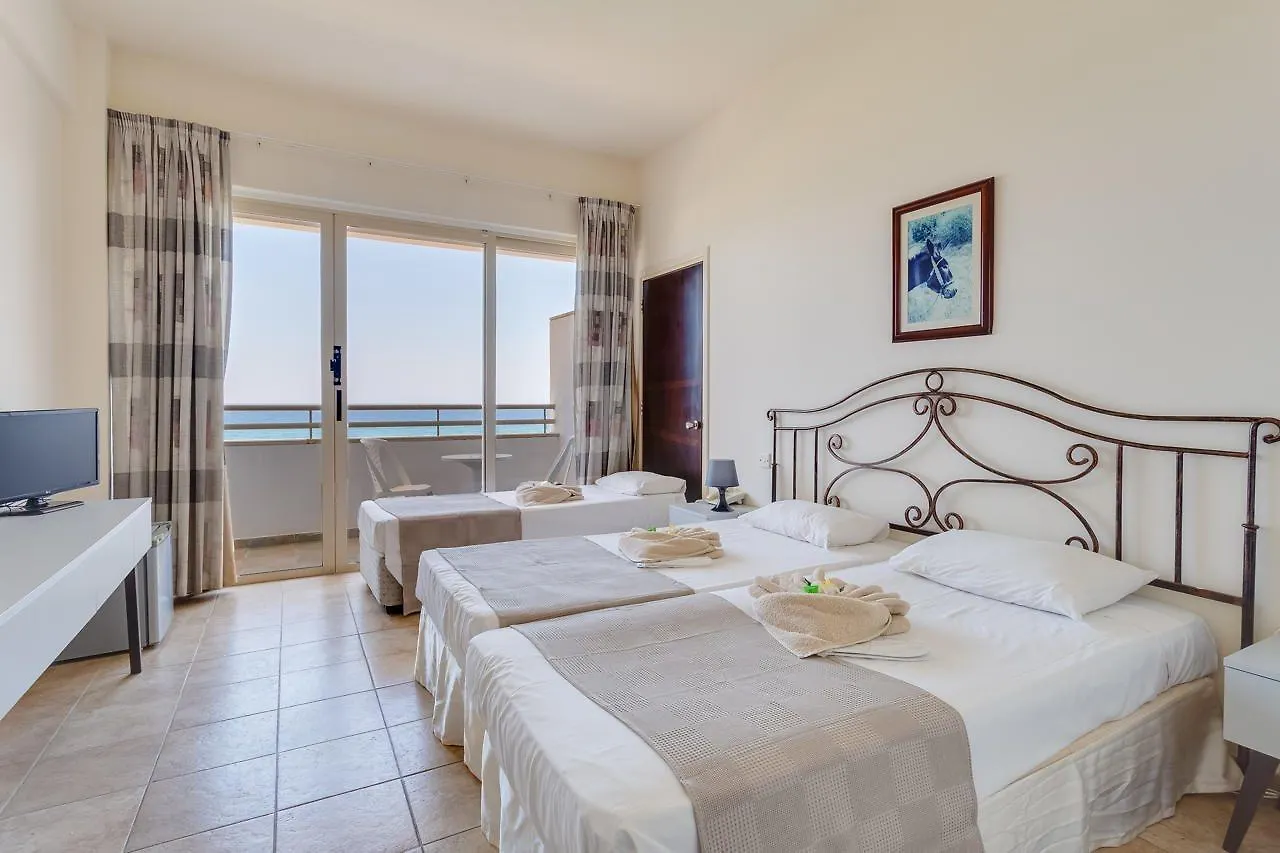 Piere - Anne Beach Hotel Ayia Napa 3*,