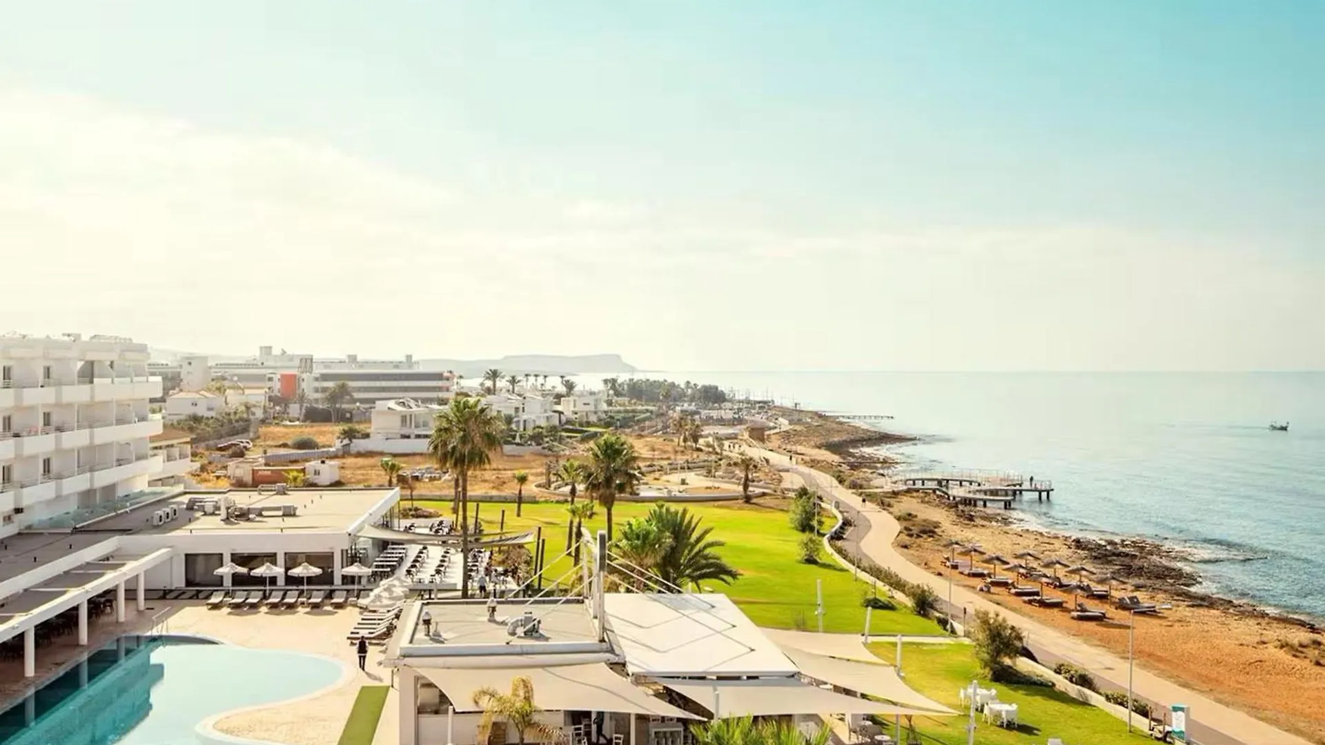 איה נאפה Piere - Anne Beach Hotel